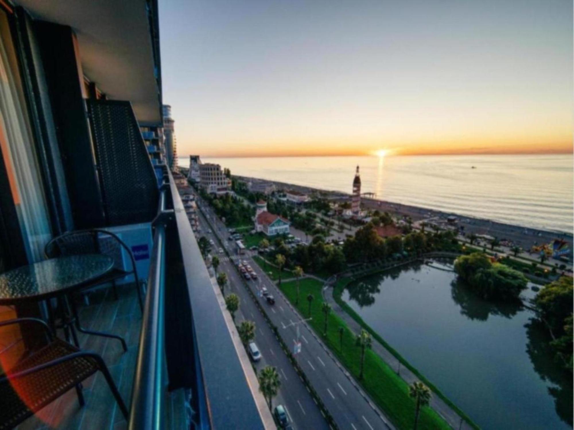 Апарт готель Sea View Orbi City Батумі Екстер'єр фото